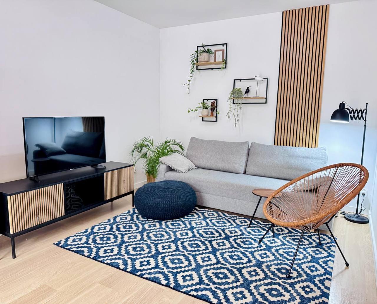 קרקוב C- Home4U - Apartment With A City View Close To Aquapark, Parking In Secured Area מראה חיצוני תמונה
