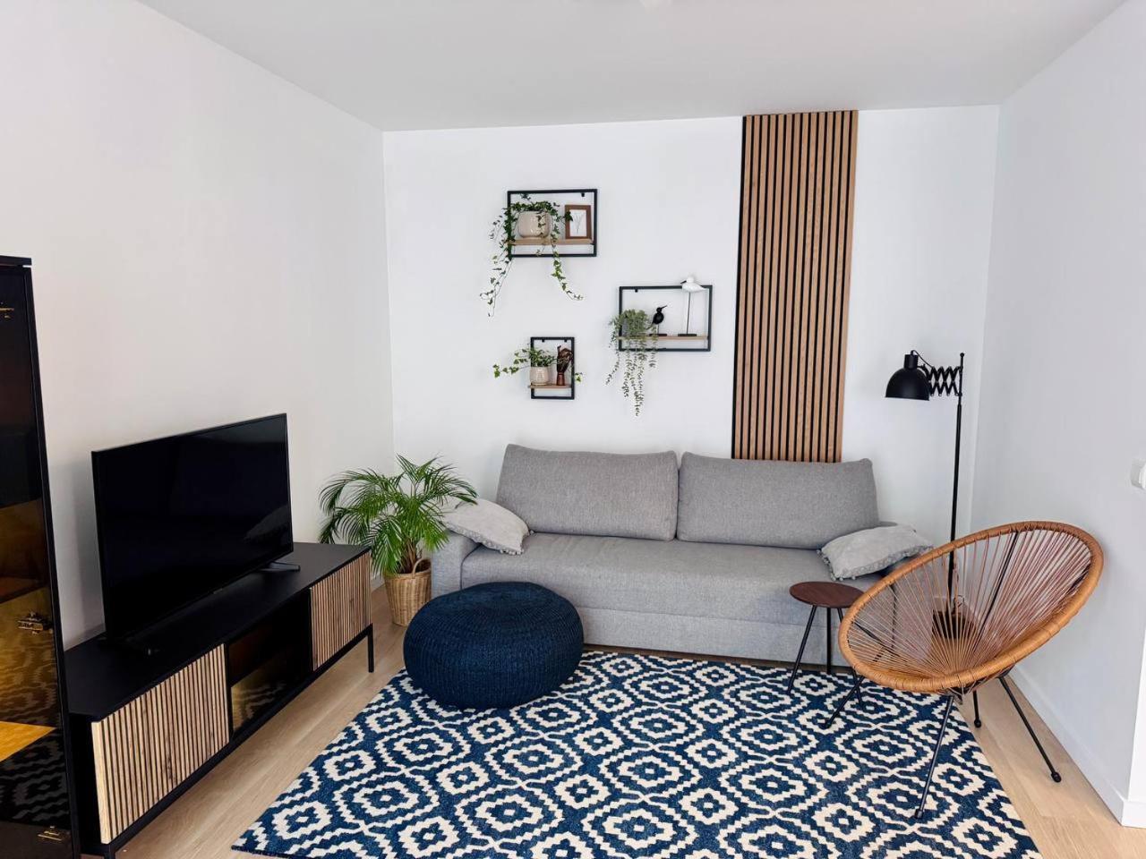 קרקוב C- Home4U - Apartment With A City View Close To Aquapark, Parking In Secured Area מראה חיצוני תמונה