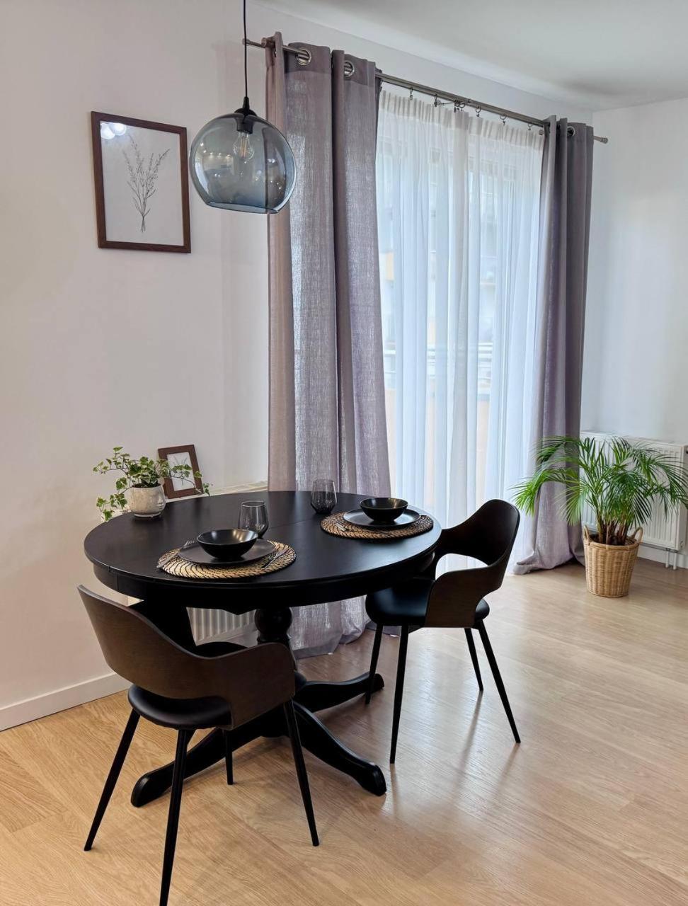 קרקוב C- Home4U - Apartment With A City View Close To Aquapark, Parking In Secured Area מראה חיצוני תמונה