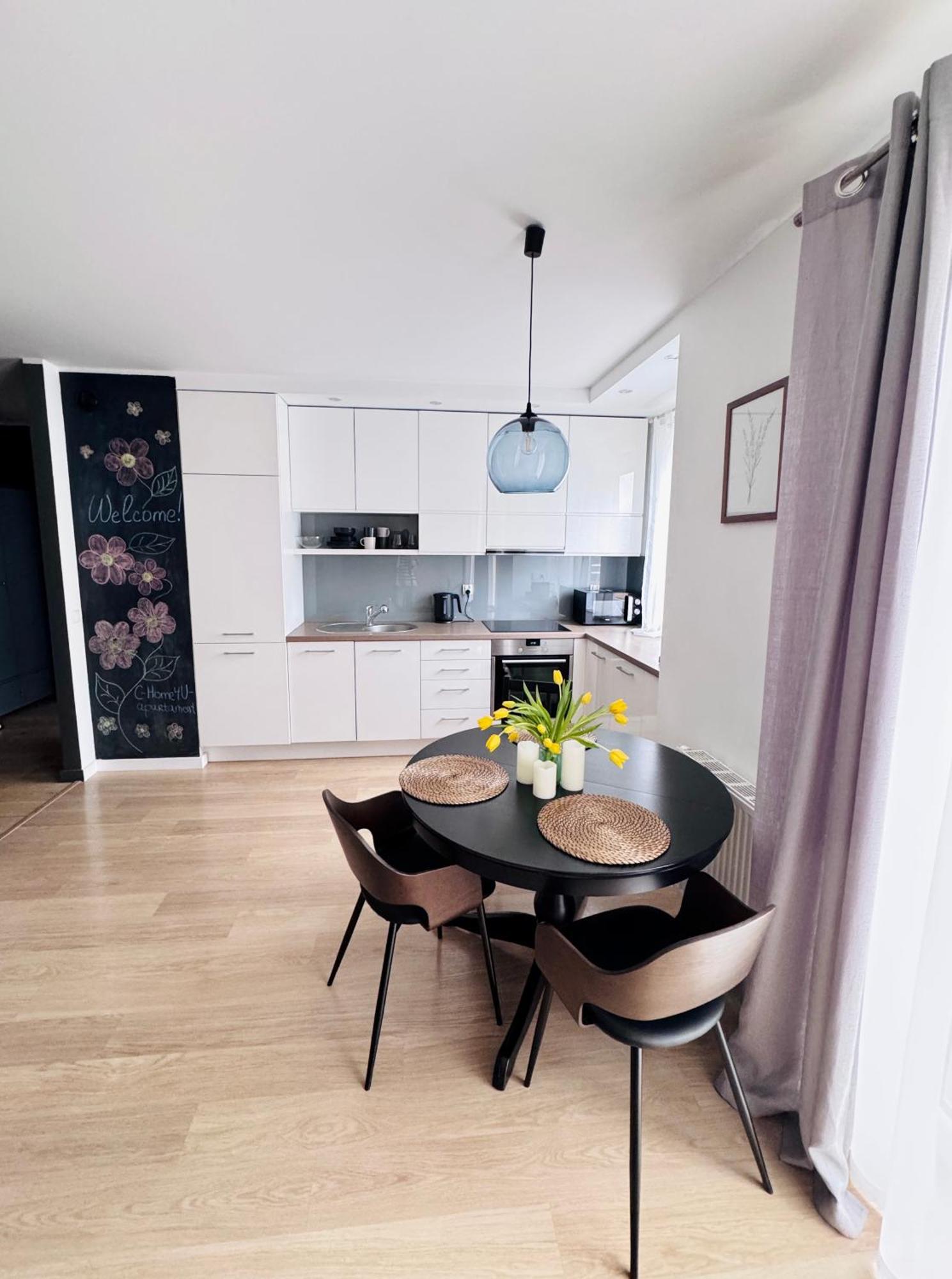 קרקוב C- Home4U - Apartment With A City View Close To Aquapark, Parking In Secured Area מראה חיצוני תמונה